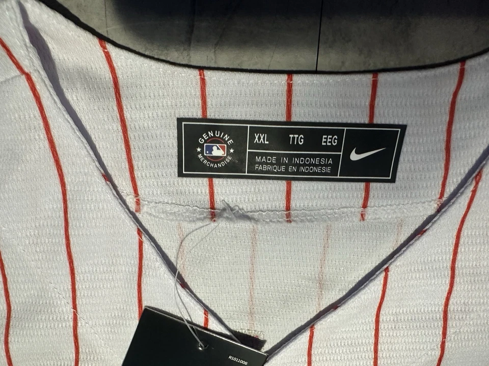 NWT Women’s Ladies Nike Bryce Harper Phillies Home Pink Pinstripe Jersey XLarge - Image 2 of 3