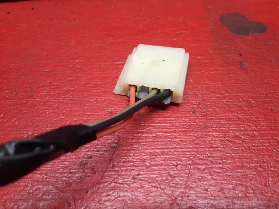 2005 - 2010 GM Pontiac G6 conjunto de luz cúpula APENAS RABO DE PORCO 22691338 - Imagem 3 de 4