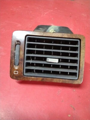 Buse Grille de ventilation gauche de Tableau de Bord Peugeot 307 , 2004 - Photo 1/4