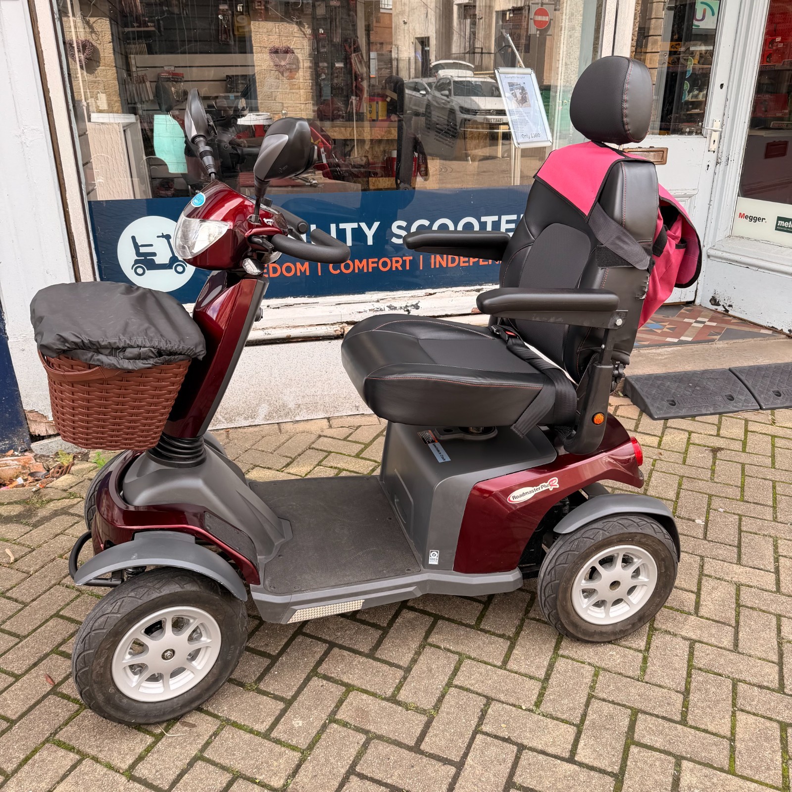 Eden Mobility Roadmaster Plus R 8mph Road Legal Mobility Scooter Burgundy photo 17