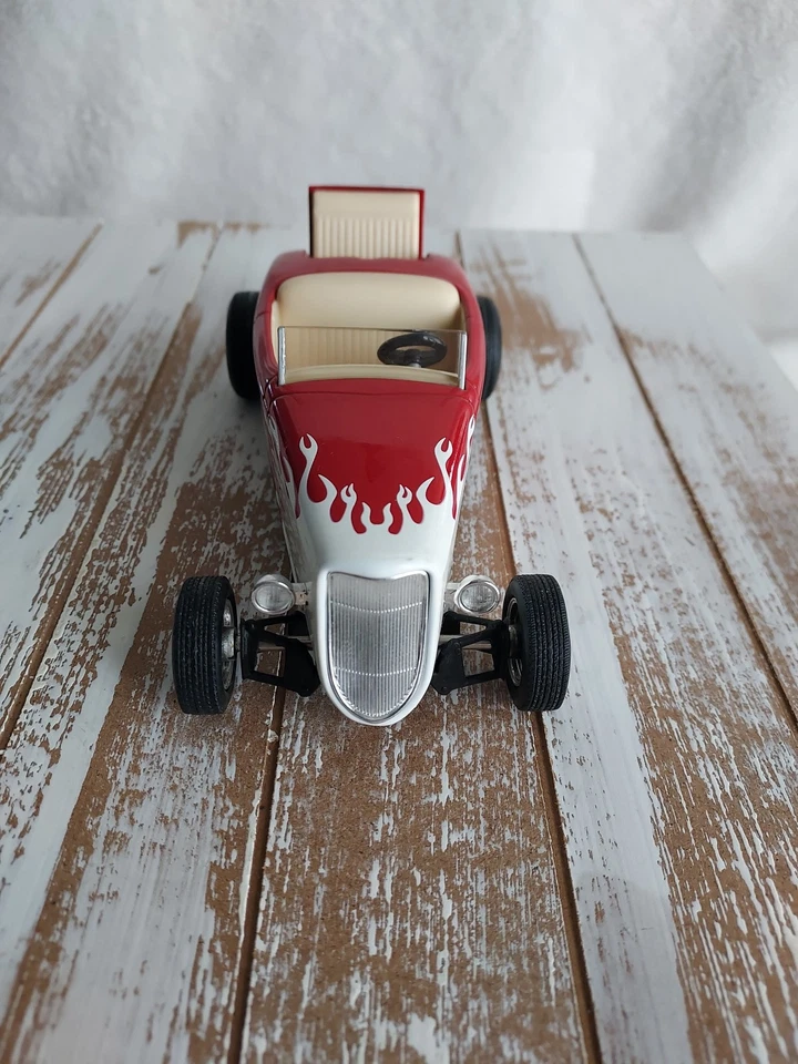 Herramientas a presión coleccionables Ford Open Wheel Street Rod Bank 1934 escala 1/25 LMTD Foto 4 de 4