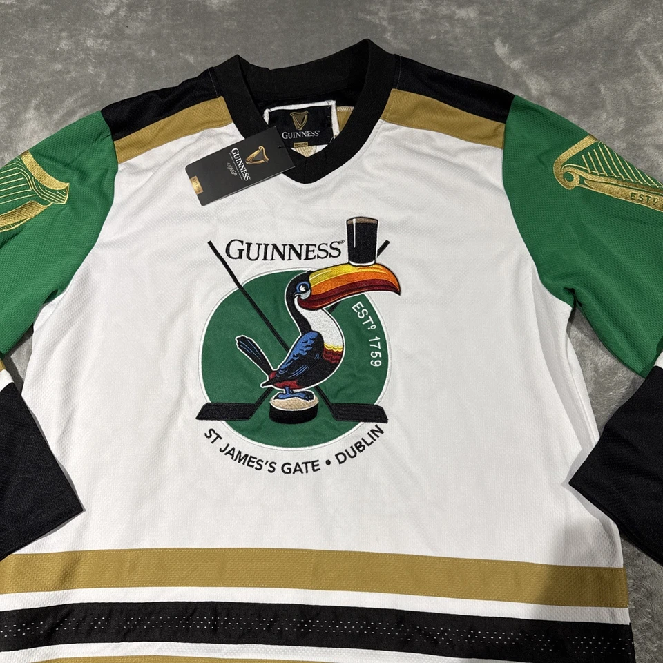 Camiseta de hockey Guinness para hombre grande blanca bordada irlandesa St Pats. Foto 2 de 4