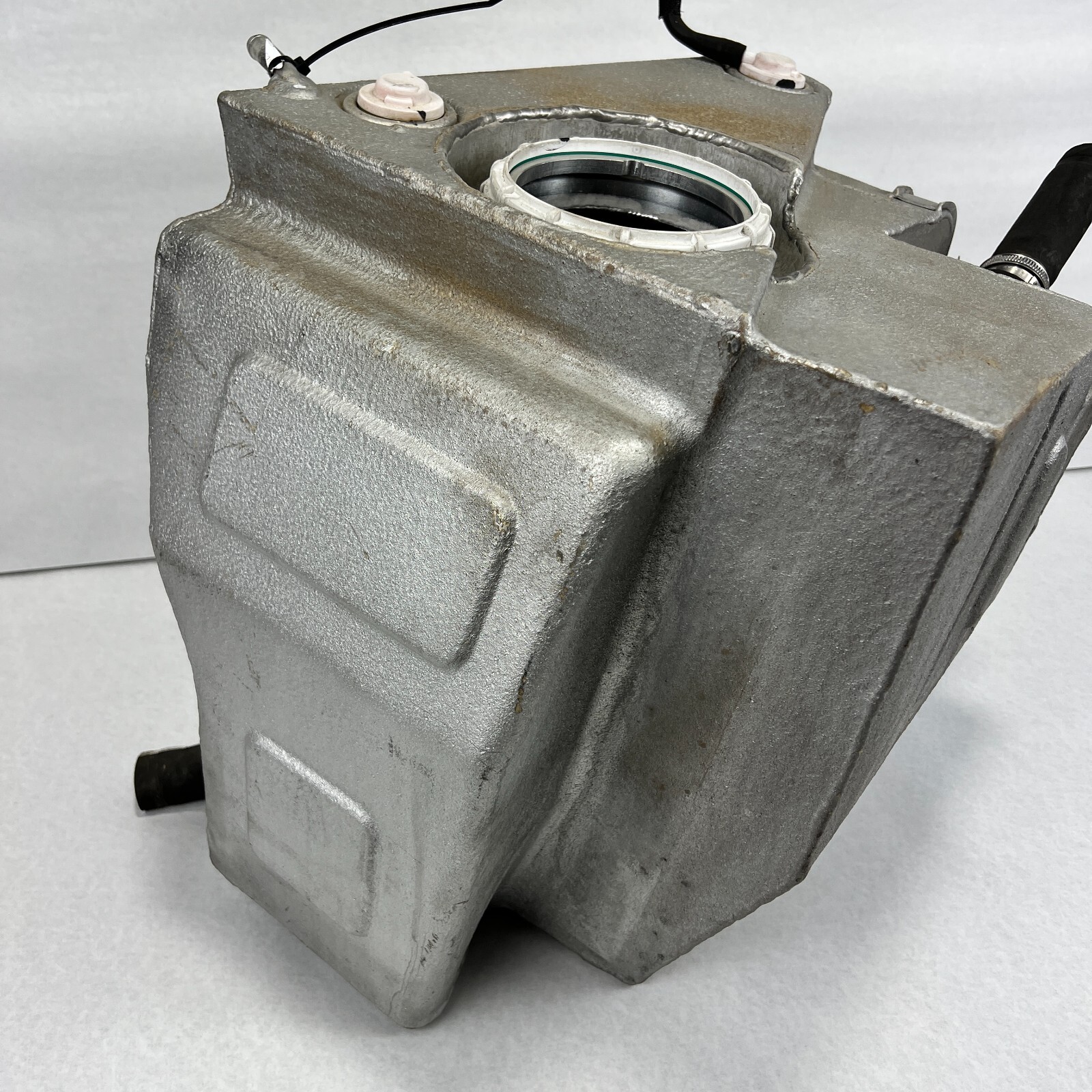 2002 2003 2004 2005 2006 Ferrari 360 Spider Rear Left Side Fuel Gas Tank 179468