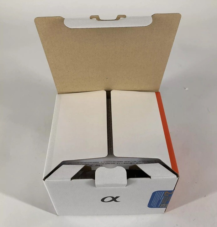 Sony Alpha ZVE10 Kit Mirrorless Vlog Camera with 1650mm Lens Open