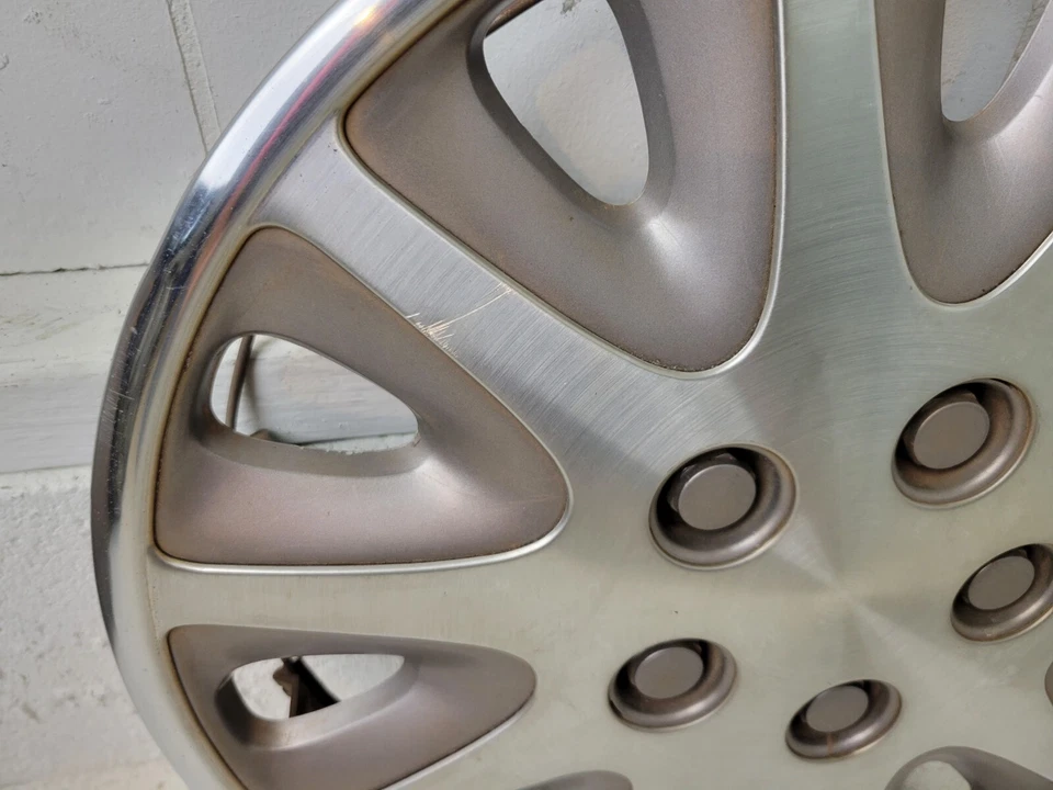 94-95 PLYMOUTH VOYAGER OEM PLATA 14" CUBIERTA TAPACUBOS RUEDA CENTRAL 447261066051 Foto 2 de 4