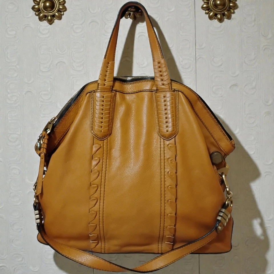 Cartera convertible orYANY "Cassie" de cuero granulado camel Foto 3 de 4