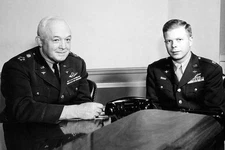 WWI ACE HAP ARNOLD & WWII ACE DICK BONG PHOTOGRAPH PHOTO PRINT