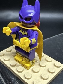 Lego Batman Batgirl Movie Minifigure 70902 70906 Catcycle Chase sh305 Bat Girl