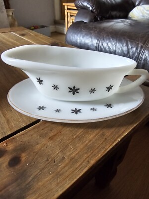 Vintage JAJ Pyrex Gaiety Schneeflocke Sauciere & Untertasse