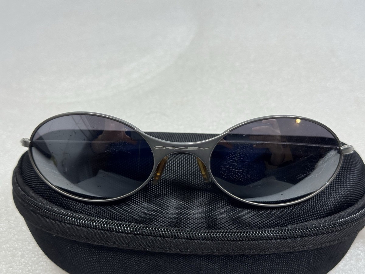 美品 vintage OAKLEY e-wire サングラス オーバル メタル Vintage Oakley E-Wire Gen 2 Classic Metal Frame Oval Retro Fashion