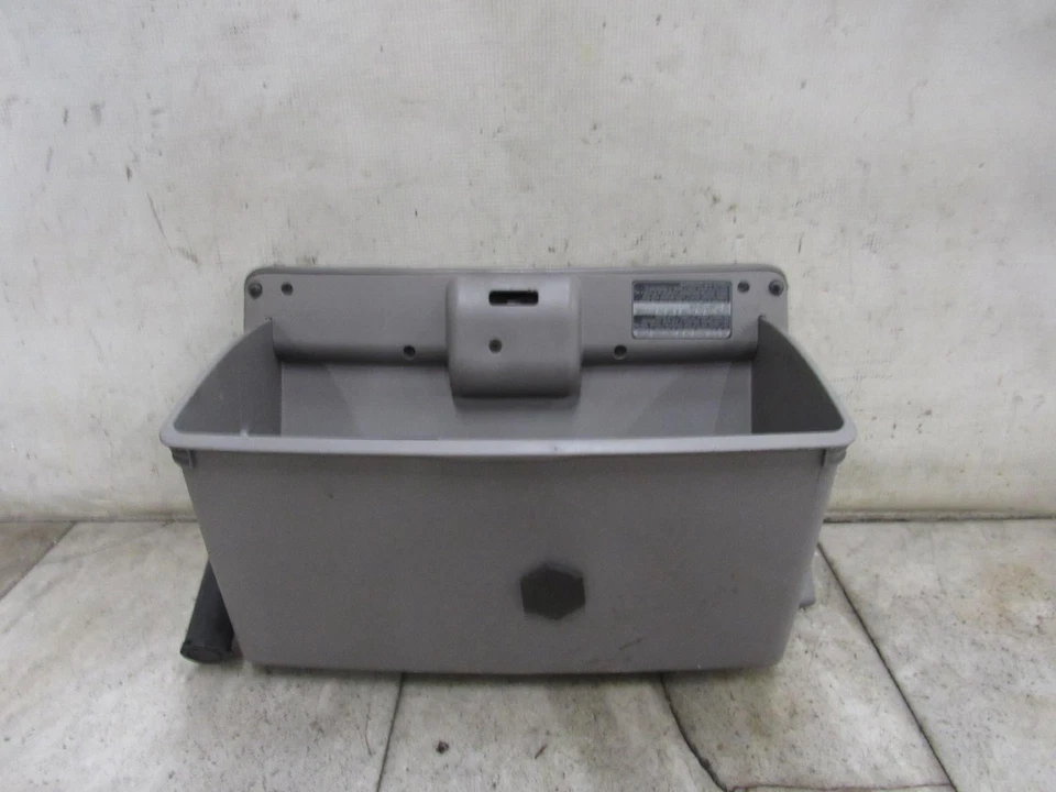 GLOVE BOX 03 04 05 06 07 08 TOYOTA COROLLA - Image 4 of 4