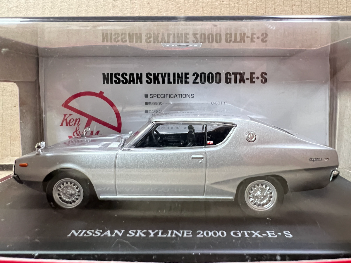 DISM Aoshima 1/43 NISSAN SKYLINE 2000 GTX-E-S KEN & MARY Silver 