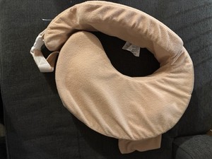 Light pink breast feeding pillow, barely used. My breast friend brand