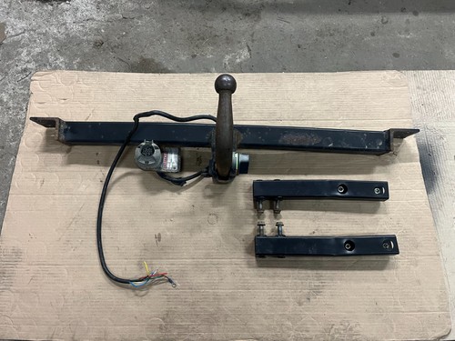 Mercedes Benz E-class W210 Sedan Set Bosal Towbar Hitch Ball