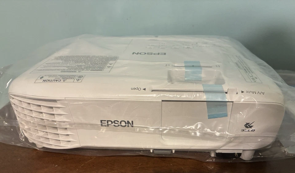 Epson PowerLite 119W H985A Projector NEW IN BOX - Image 4 of 4