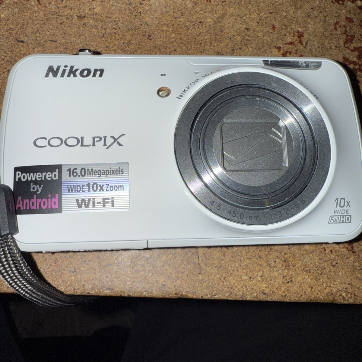 Nikon COOLPIX S800c 16.0MP Digital Camera White w/Battery 8GB SD 