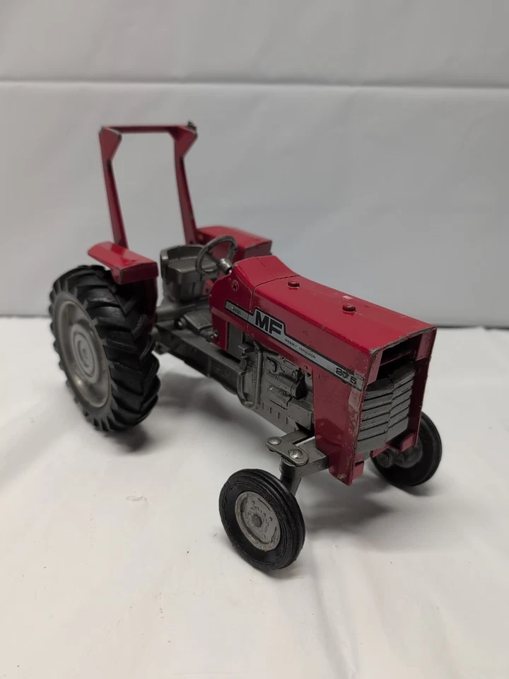 Ertl 275 Massey Ferguson Diesel Tractor  1/16 Diecast Canopy & Grill Missing  - Image 2 of 4