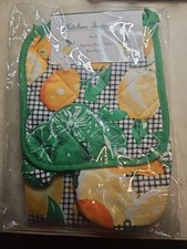 Vintage Style Kitchen Inspiration Citrus Apron, Pot Holder, Oven Mitt Set Of 3