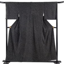 JAPANESE KIMONO FINE PATTERN BLACK 156cm 5 ft 1 in PURE SILK B2991