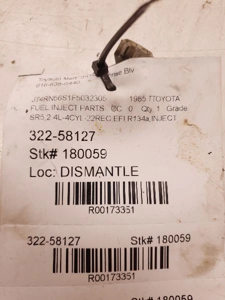 84 85 86 87 TOYOTA PICKUP SR5 FUEL INJECTOR - Image 4 of 4