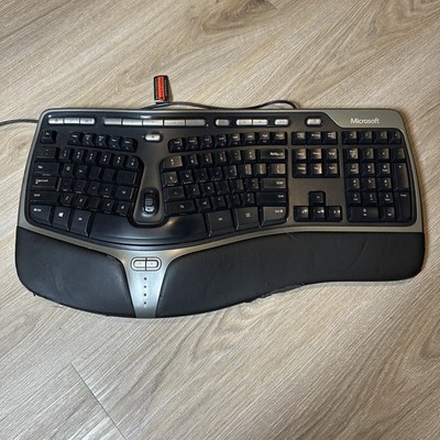 Microsoft KU-0462 Natural Black Ergonomic Wave USB Keyboard 4000 v1.0 Model 1048