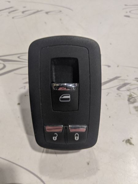 Maserati Ghibli 14-17 Front Right Door Window Switch OEM 15 16 2017 2016 2015 20