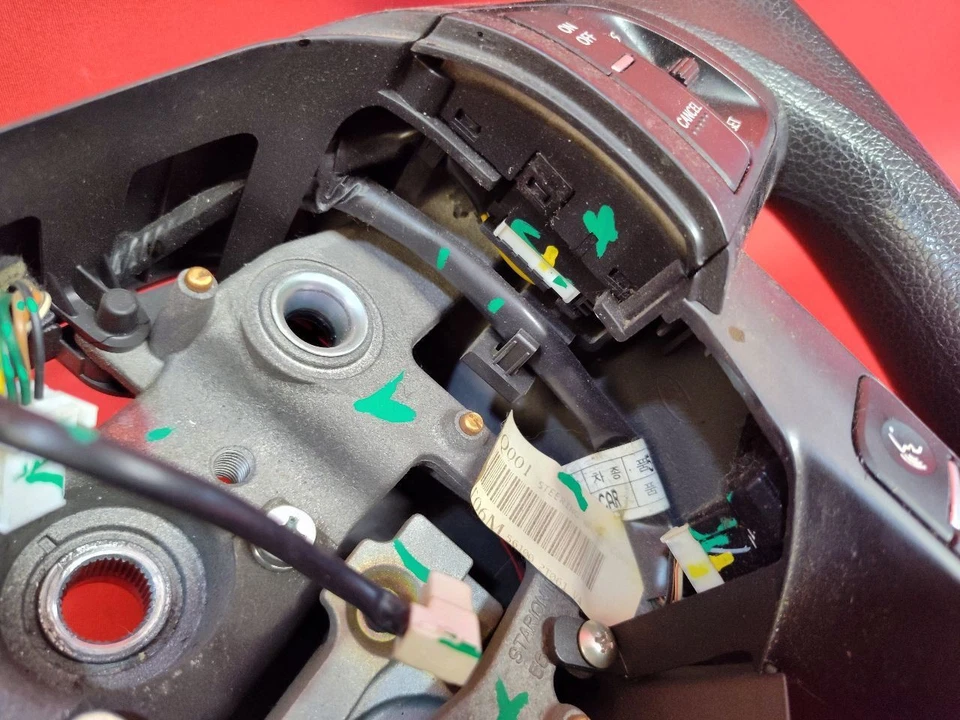 Volante Kia Optima 2012 2013 negro con interruptores de radio de control de crucero Foto 2 de 4