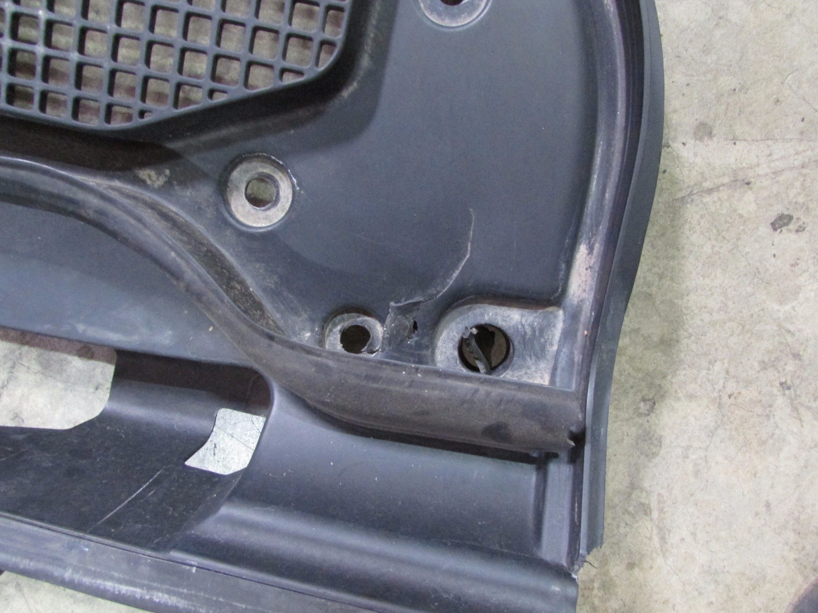 Ferrari California, RH Right Cowl Vent Panel, P/N 69889300, Used