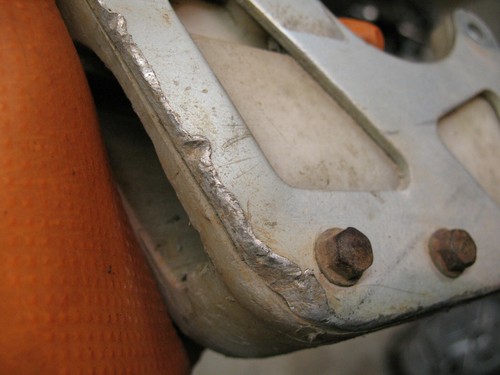 1996 RM80 REAR CHAIN GUIDE GUARD SUZUKI RM 80 85 DRZ125 61343-02B40 - Picture 9 of 9