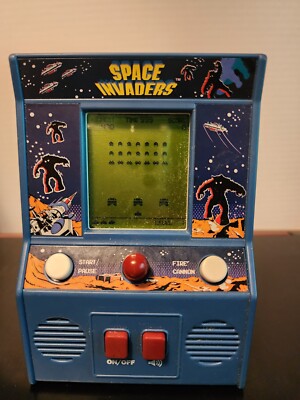 Taito Space Invaders Arcade Machine Micro Player, Works