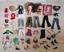 Vtg 2000 s BRATZ Dolls Lot Clothing Shoes Accessories Y2k 53 Pieces