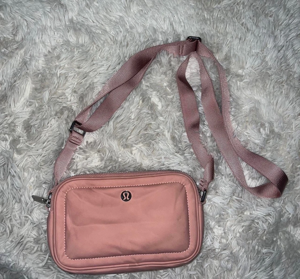 Lululemon Crossbody Bags & Handbags for Women for sale | eBay Lululemon Crossbody Bags & Handbags for Women for sale | eBay