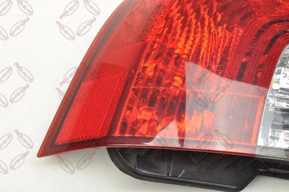 Volvo S40 II ab2007 Facelift Luz Trasera Izquierda 30744538 - Imagen 3 de 4