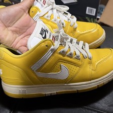 Nike Air Trainer 2 Sb Gold for Sale | Authenticity Guaranteed | eBay