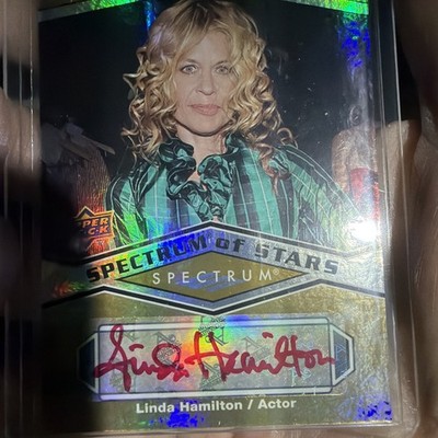 2009 Baseball Spectrum Of Stars Linda Hamilton Red Ink Autograph. Pre-Owned