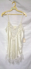 Vtg Women's UNDERCOVER WEAR Short Nightgown 14220 INNOCENCE White Lace / M