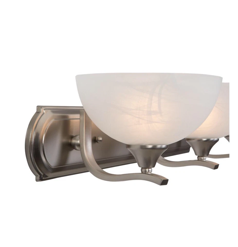Luz de tocador de baño de 3 luces punto glaciar Yosemite Home Decor 1393SN, níquel satinado Foto 3 de 4