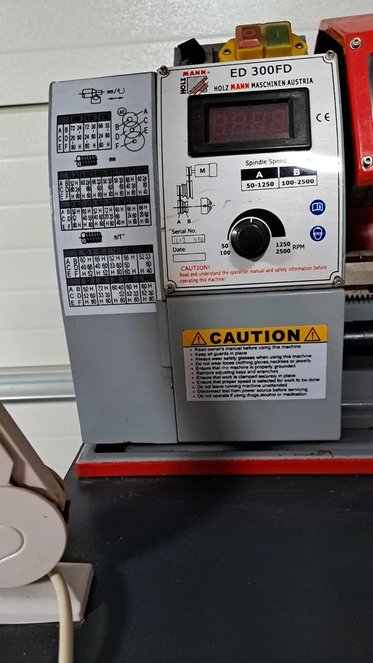 Holzmann Tischdrehbank ED 300FD mit fahrbarem Tisch neuwertig - Bild 4 von 4