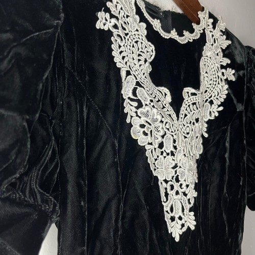 Vintage Gunne Sax Black Velvet Dress White Lace Bib Collar Puff Sleeve Girls 12 - Picture 3 of 9