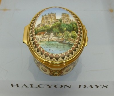 Halcyon Days/Mulberry Hall Durham Cathedral 900th Anniversary Emaille Box 2 1/8''