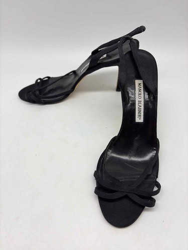 Manolo Blahnik Black Size 39.5 Kitten Heel Heels