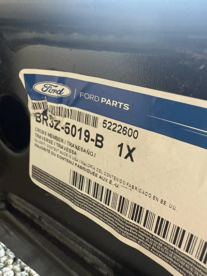 2011-2014 Ford Mustang Front Lower Cross Member Bar Support BR3Z-5019-B OEM 2260 Foto 2 de 2