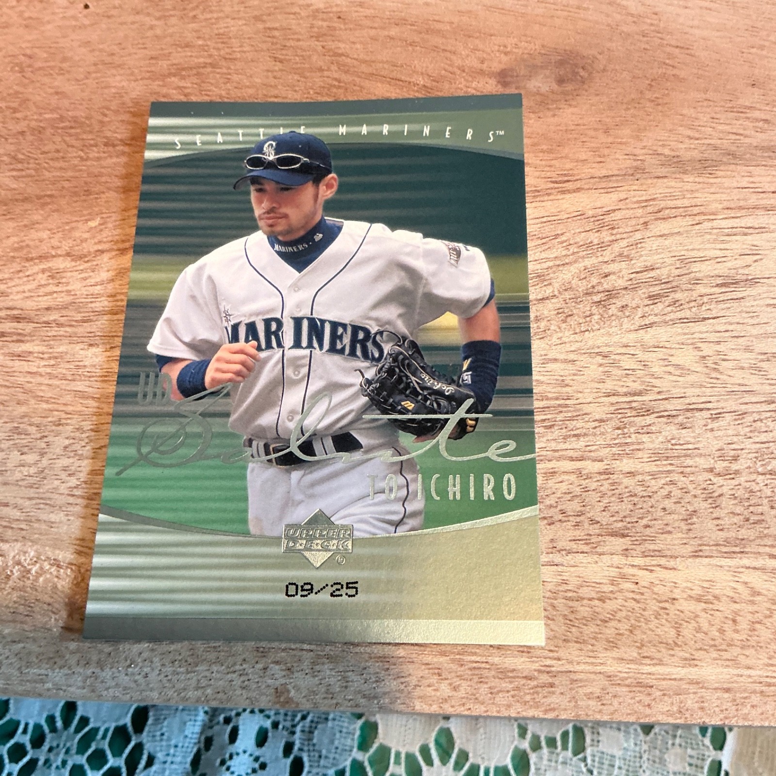 2001 Upper Deck Rookie Update Salute to Ichiro Blue Sapphire9/ 25 RC SP Mariners