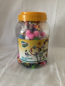 Play Right Art Activity Bucket featuring a yellow lid