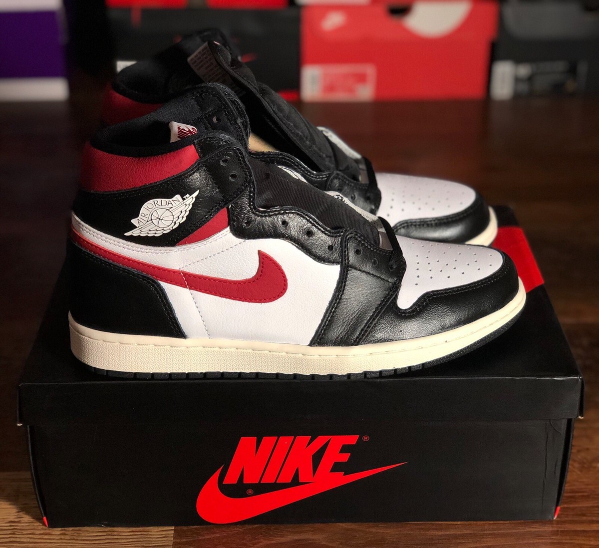 NIKE MENS SIZE 10.5 AIR JORDAN 1 RETRO HIGH OG GYM RED BLACK WHITE 555088-061 AIR JORDAN 1 Retro HIGH OG  main image 2