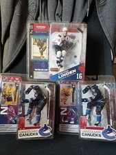 MCFARLANE TREVOR LINDEN 1989-90 & DANIEL HENRIK SEDIN 1987-88 ROOKIE CARDS LOT