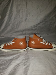 youth leather converse