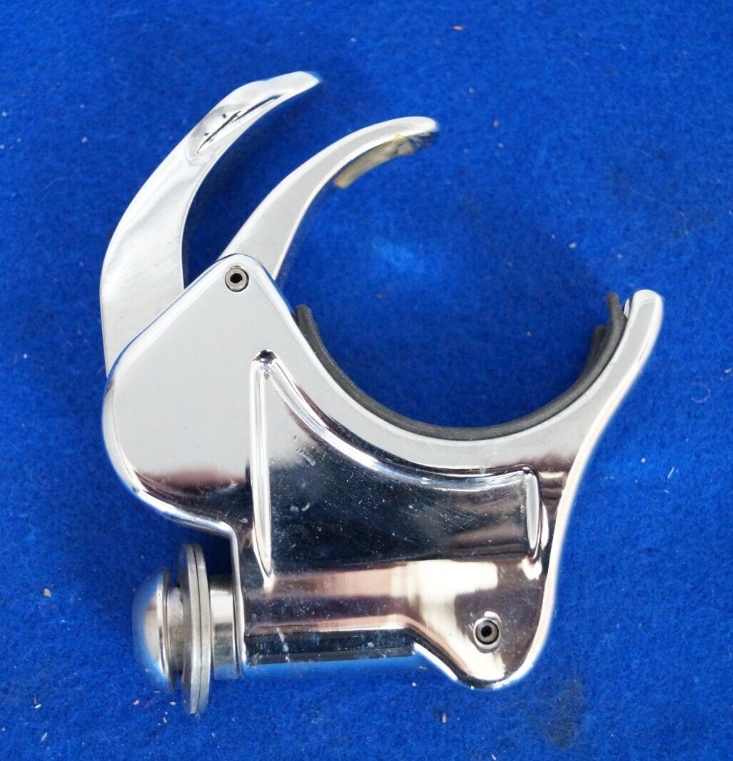 Genuine Harley Quick Detach Release 49mm Windshield Clamp Dyna Softail Sportster eBay