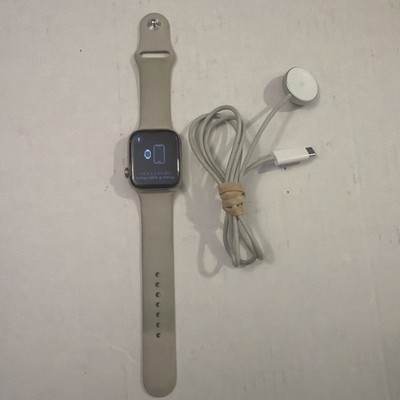 Apple Watch Series 8 45mm Aluminum Case GPS+Cellular L23