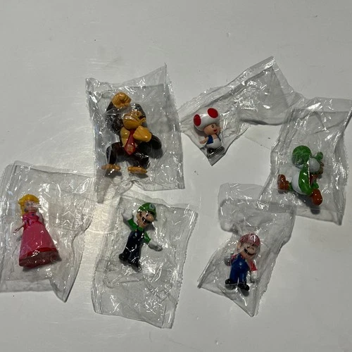 2.5" Mini-figure Nintendo Super Mario Bros Figures lot of 6 vtg 2007